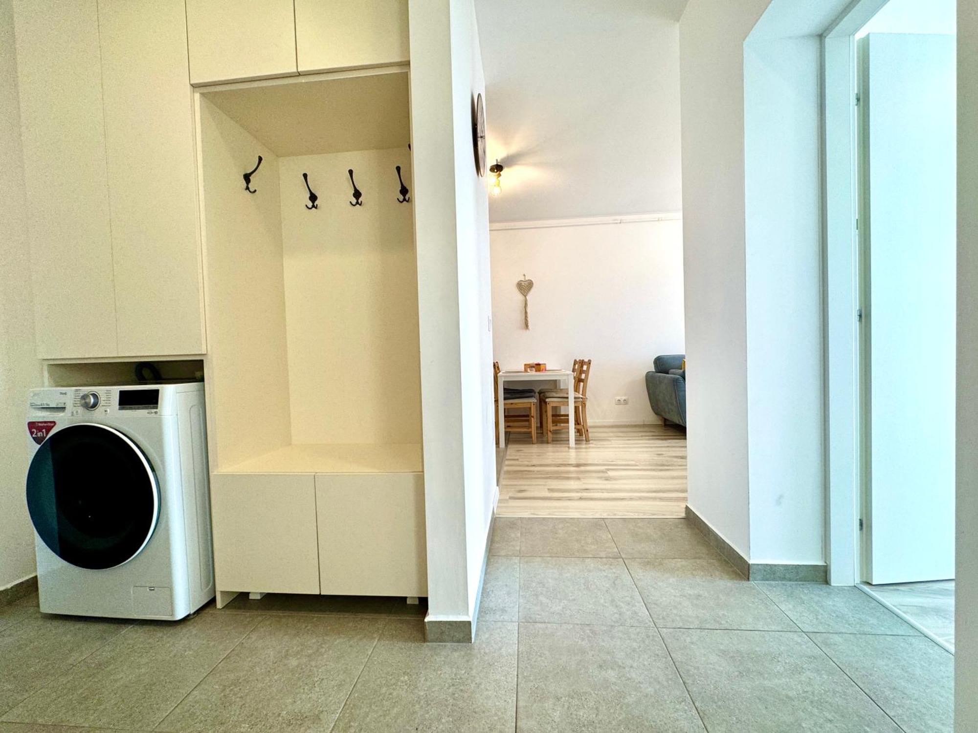 Luca'S Forest Apartment 티미쇼아라 외부 사진