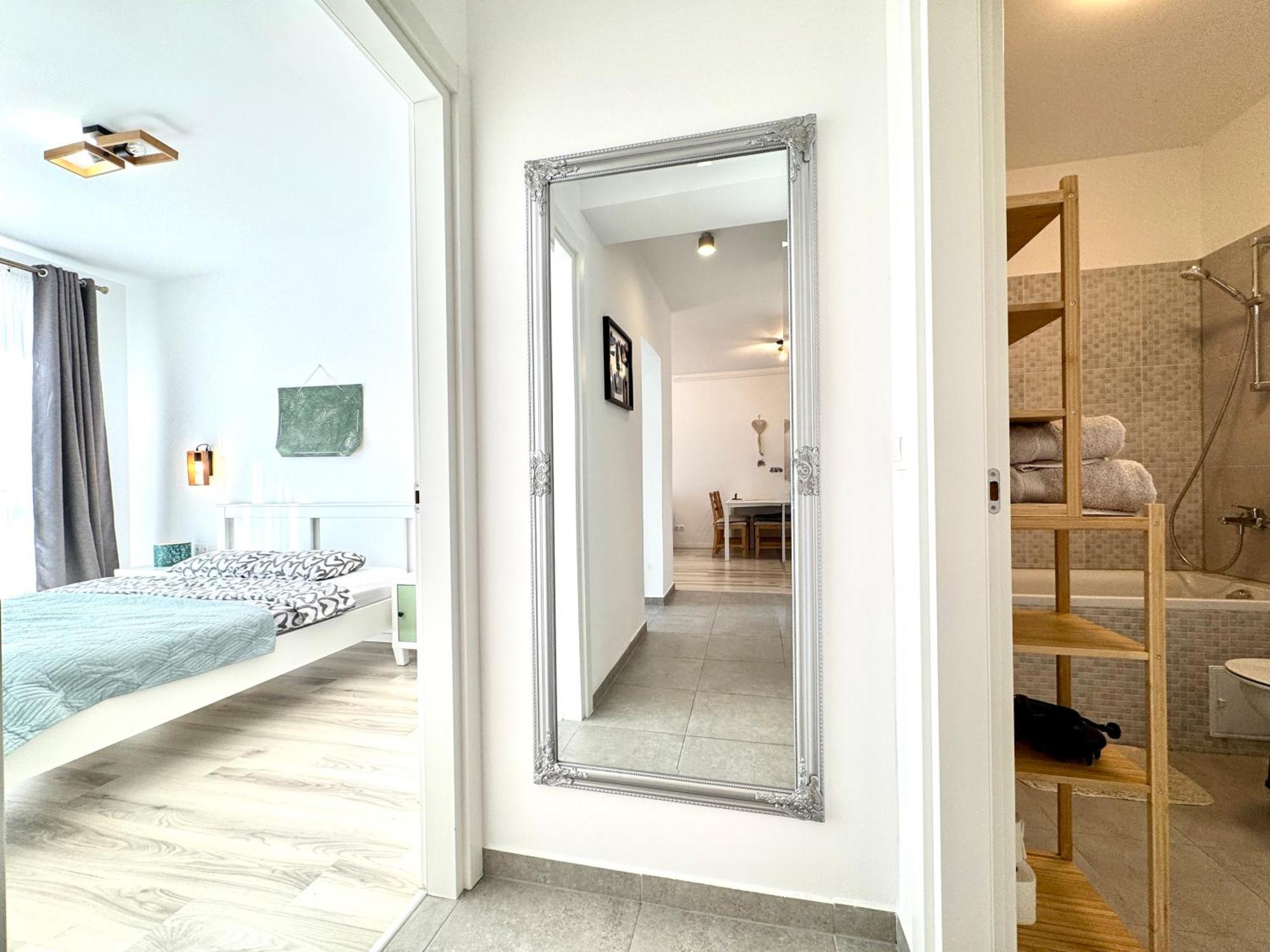 Luca'S Forest Apartment 티미쇼아라 외부 사진